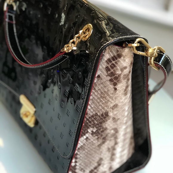 arcadia patent leather purse